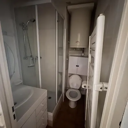 2 Pieces Avec Vue Dans Avec Piscine Daire